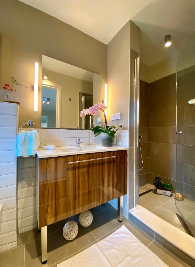 Paneon Apartments Nea Iraklitsa 外观 照片