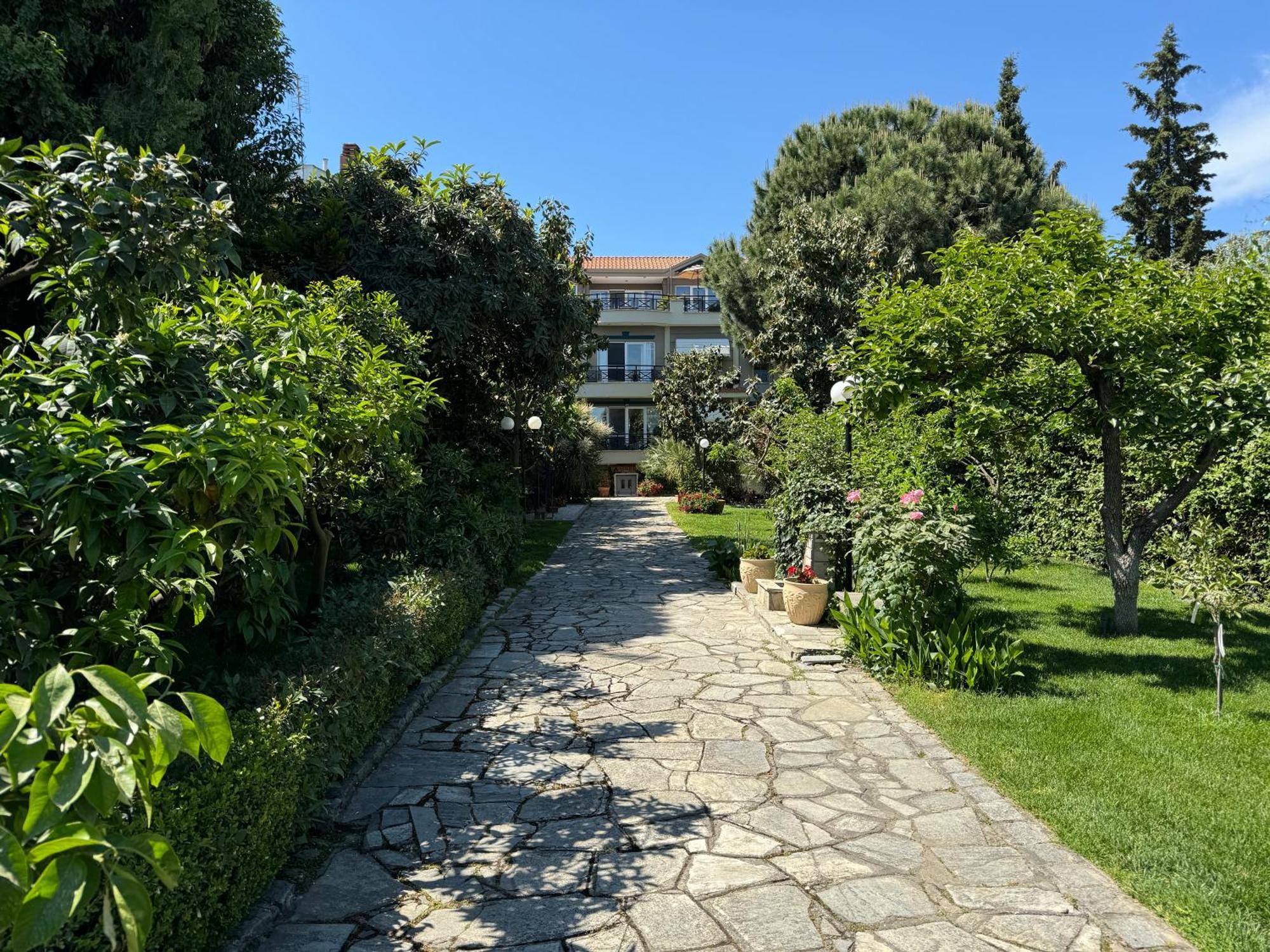 Paneon Apartments Nea Iraklitsa 外观 照片